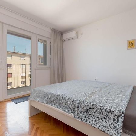 Nona Mileva Apartment Пула Екстер'єр фото