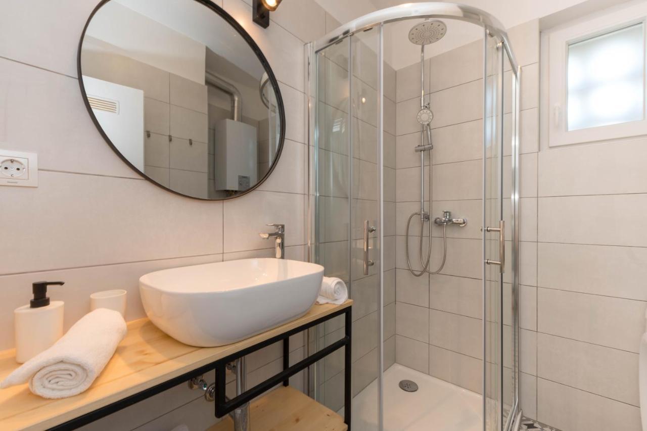 Nona Mileva Apartment Пула Екстер'єр фото