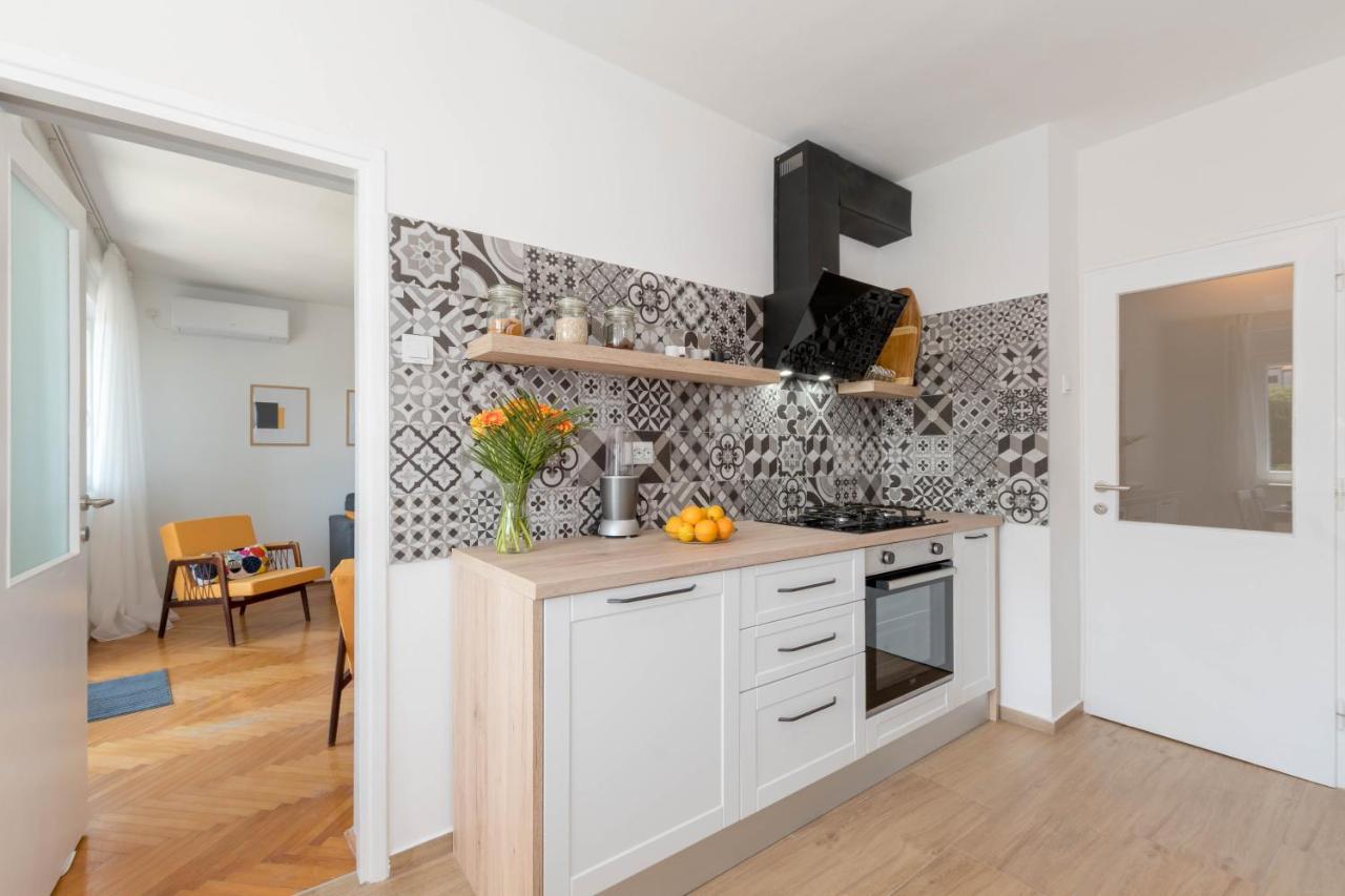 Nona Mileva Apartment Пула Екстер'єр фото